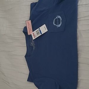 NWT  Vineyard Vines shark tee shirt